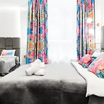 Househost Apartment: Sw.Gertrudy 10/0.2